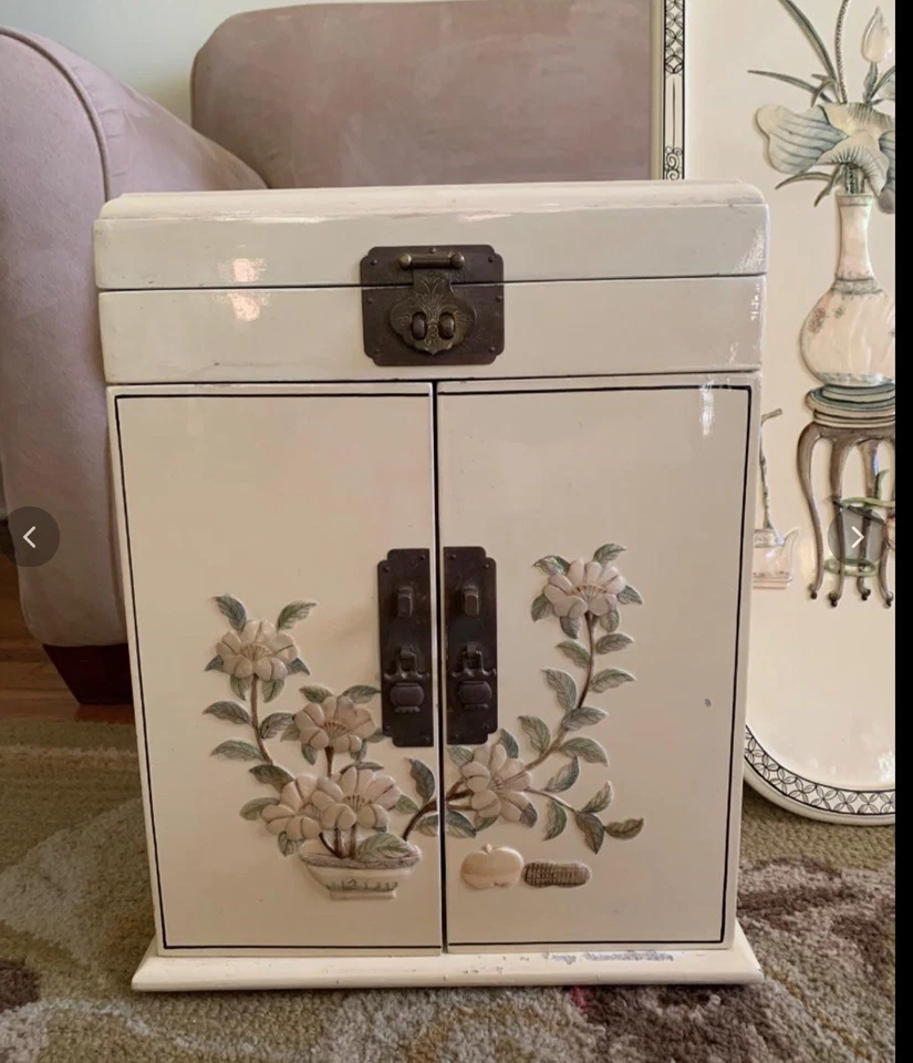 "Joyero vintage japonés beige lacado cofre madreperla y latón 17""x13""" Foto 4 de 4