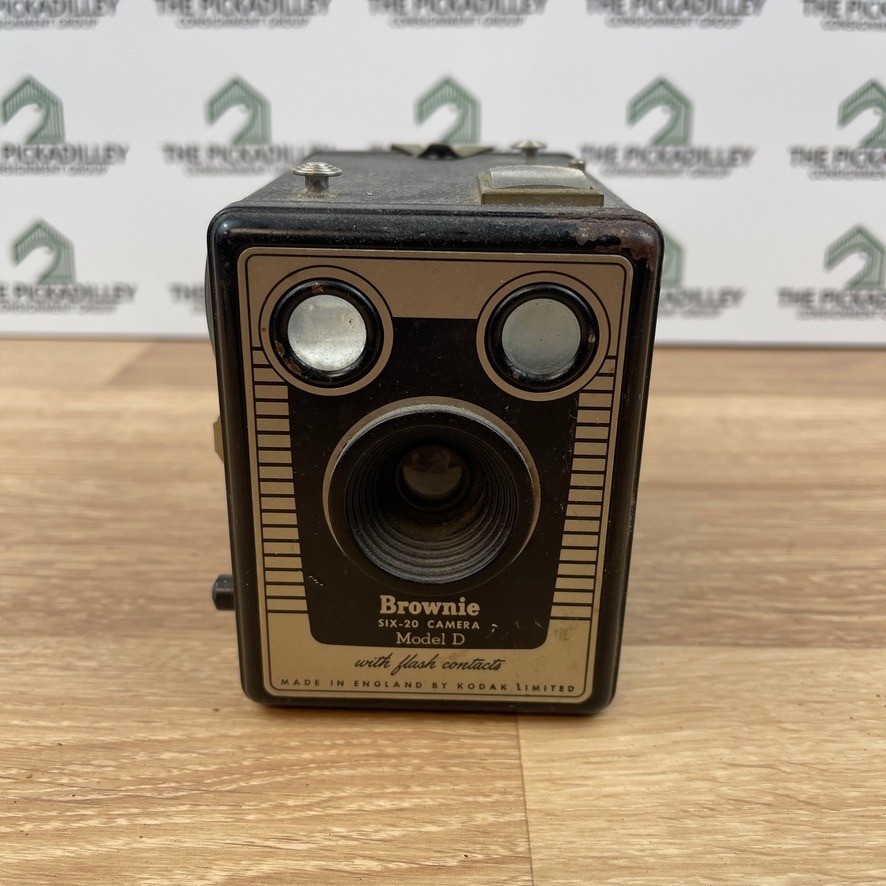 Kodak Brownie vintage camera equipment - eBay listing photo 4