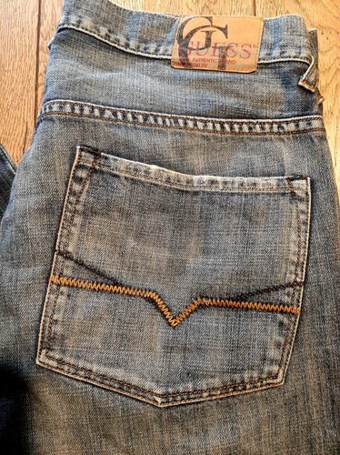 Guess Miami Button Fly Jeans Modele 33W x 30L (32 x 29) - 第 7/12 張圖片