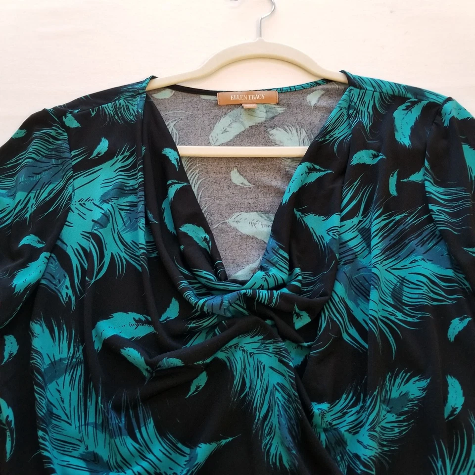 Top de mujer Ellen Tracy grande L negro verde azul plumas manga corta cuello capucha Foto 2 de 4