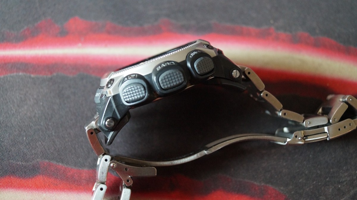 時計 CASIO Protrek PRG-500T TITANIUM Super Rare! Casio Men's Titanium PRG 500T-7DR Pathfinder
