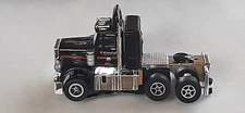 Auto World Xtraction Kendall Peterbilt Racing Rig Cab with Chassis HO Slot Car