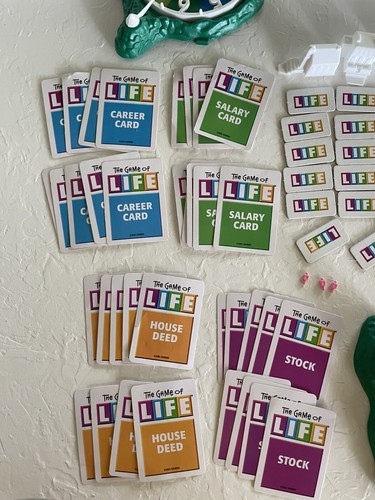 Game of Life Board Game - All Parts & Pieces Only - Picture 6 of 7
