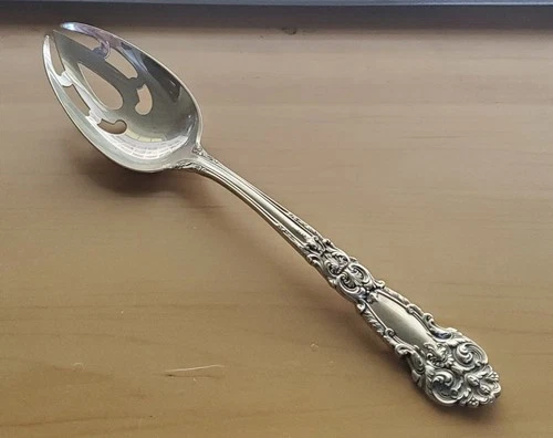 REED AND BARTON FRENCH RENAISSANCE STERLING SILVER PIERCED SERVING SPOON 8"