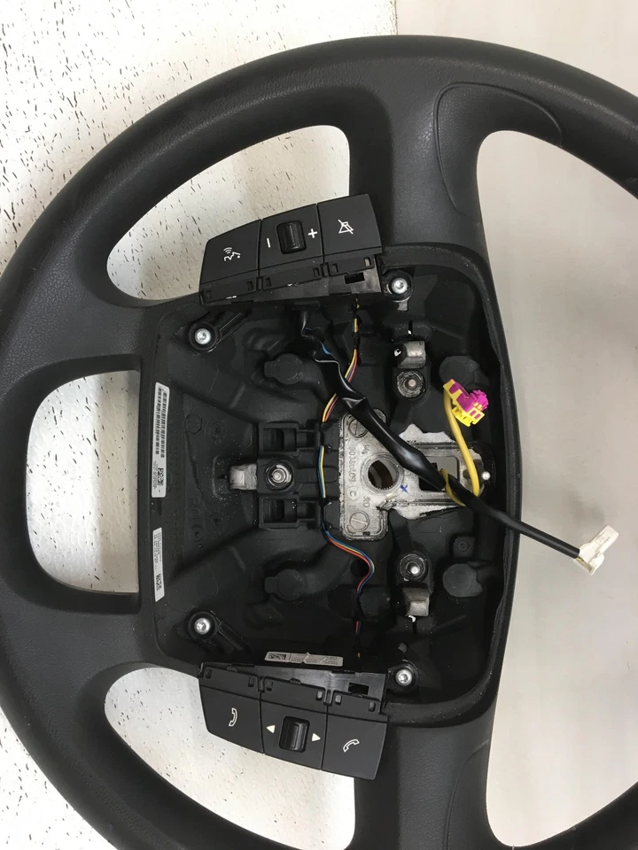 Volante Dodge Promaster 3500 19 (sin bolsa AlRBAG) Foto 2 de 2