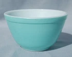 Pyrex 401 Robin's Egg / Turquoise ~ Smallest Mixing BOWL ~ 1-½ pt. ~ Vintage
