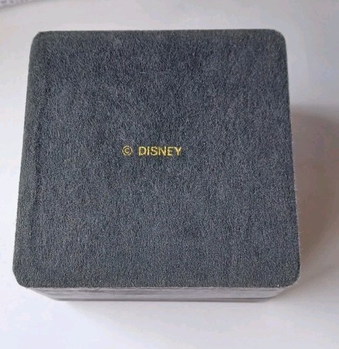 VINTAGE 1996 25 YEARS WALT DISNEY WORLD MICKEY WATCH IN WOODEN LIDDED CASE WORKS - Picture 8 of 22