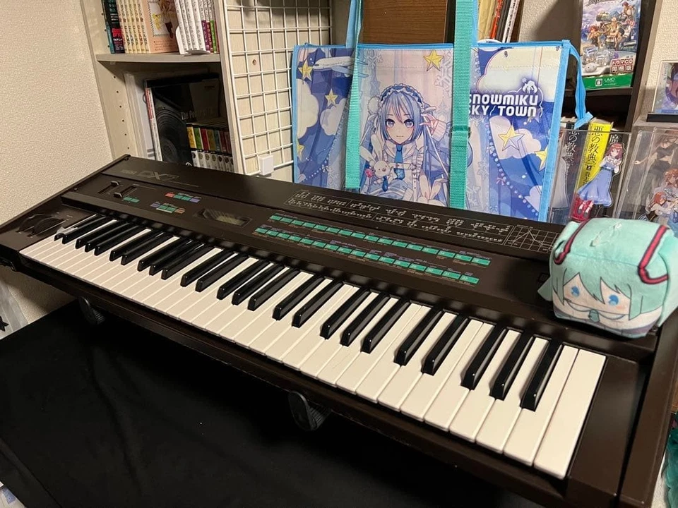 Yamaha DX7 Vintage Synthesizer 61-Key Working Confirmed - Image 2 of 4