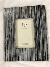 Tizo photo Frame