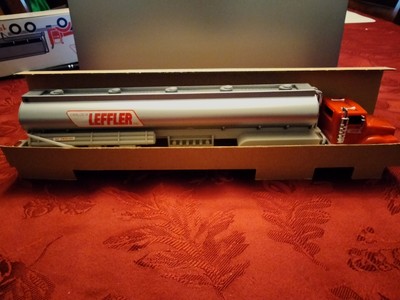 Vintage 1994 Leffler TOY TANKER TRUCK 1:32 Scale Lights & Sounds Gray Red