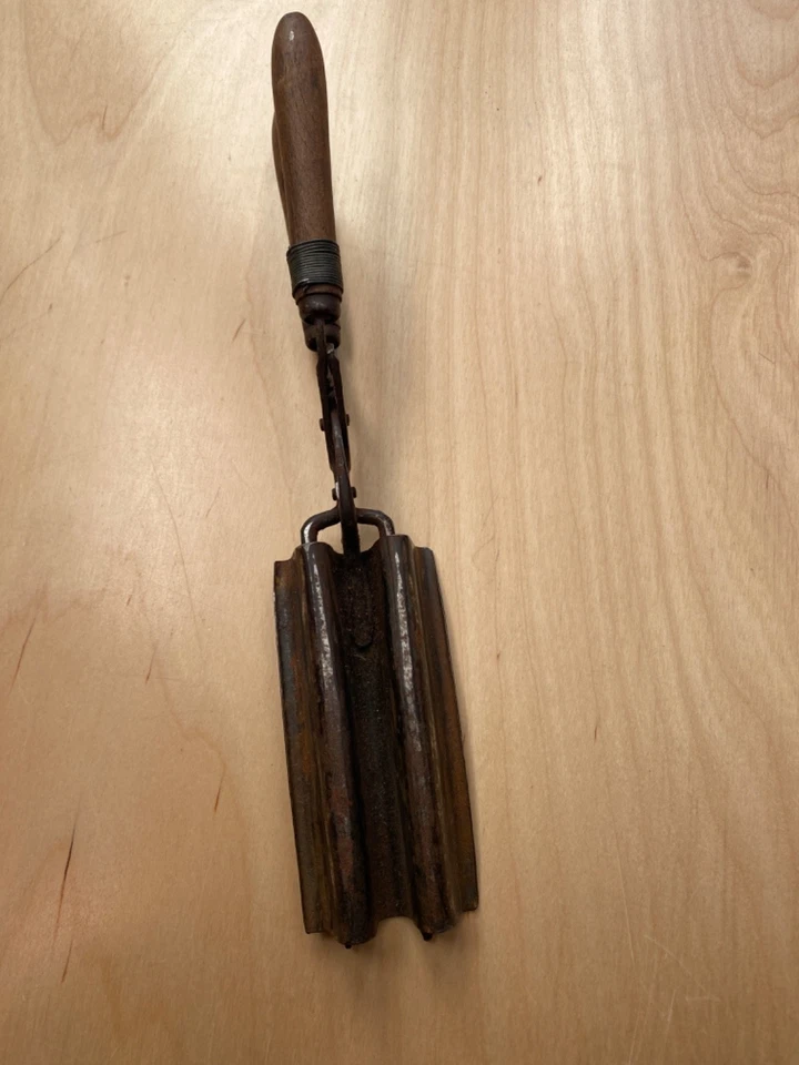 ancien fer a friser outil de metier coiffure  - Photo 2/4