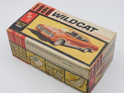 1966 AMT Buick Wildcat 1/25 Car Vintage Customizing Plastic Kit 6526-150w/box - Picture 12 of 12
