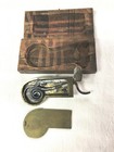 Antique Brass Fleam Bleeder Knife Lancet Spring Loaded - Original Wooden Case  — photo 2