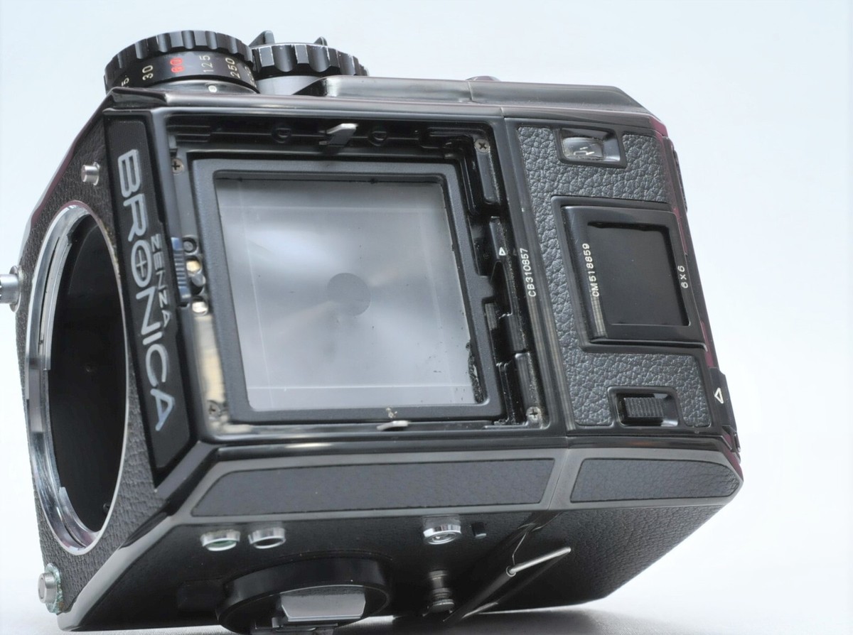 ZENZA BRONICA EC Medium Format 6x6 Camera Body Only 310857 ZENZA BRONICA EC Medium Format 6x6 Camera Body Only 310857