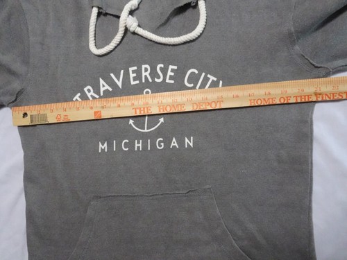 MOMENTUM Women Gray Sweatshirt Traverse City Michigan SZ L NWT - Picture 6 of 9