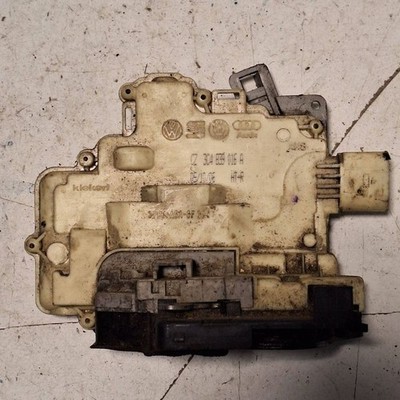 Volkswagen PASSAT B6 2007 Hinten rechts Türschloss hinten CZ3C4839016A OTI4577