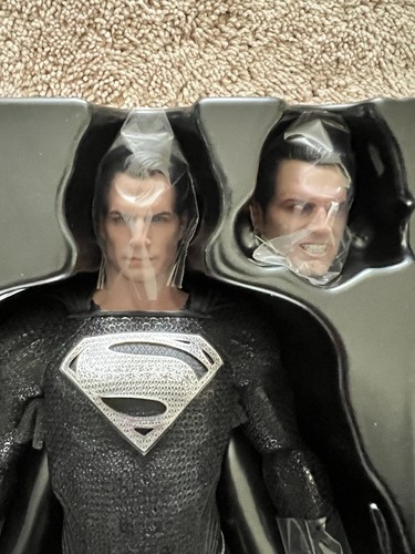 Hot Toys TMS038 Zack Snyder’s Liga de la Justicia Traje Negro Superman Solo Escala 1:6 - Imagen 6 de 11