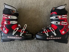 Garmont ski touring ski boots - Never worn - NO INTERCHANGEABLE SOLE