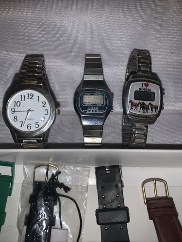 Lotto orologi vintage uomo e donna Kool, discoteca quarzo non testati - Foto 2 di 14