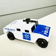 1994 Tyco Matchbox White Hummer Police Emergency Vehicle 1/64 5 Pack Exclusive