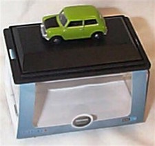 Classic mini Lime green New Oxford Diecast OO Gauge 1-76 in Clear Case 76MIN005S