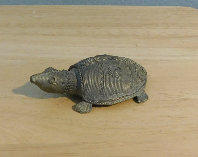Sculpted Gold tone metal wire intricately designed TURTLE / Tortoise figurine