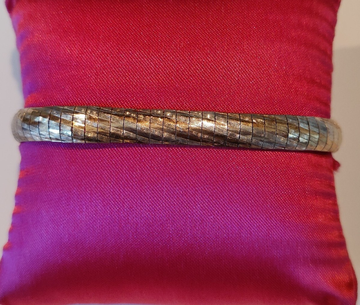 Sterling Silver - ITALY Tri-Tone Omega Chain Link 7