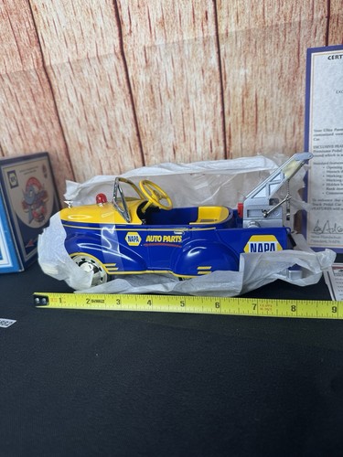 Clark Pedal Cars Tow Truck Bank NAPA Auto Parts 1/6 Scale GM-19 - Picture 3 of 10