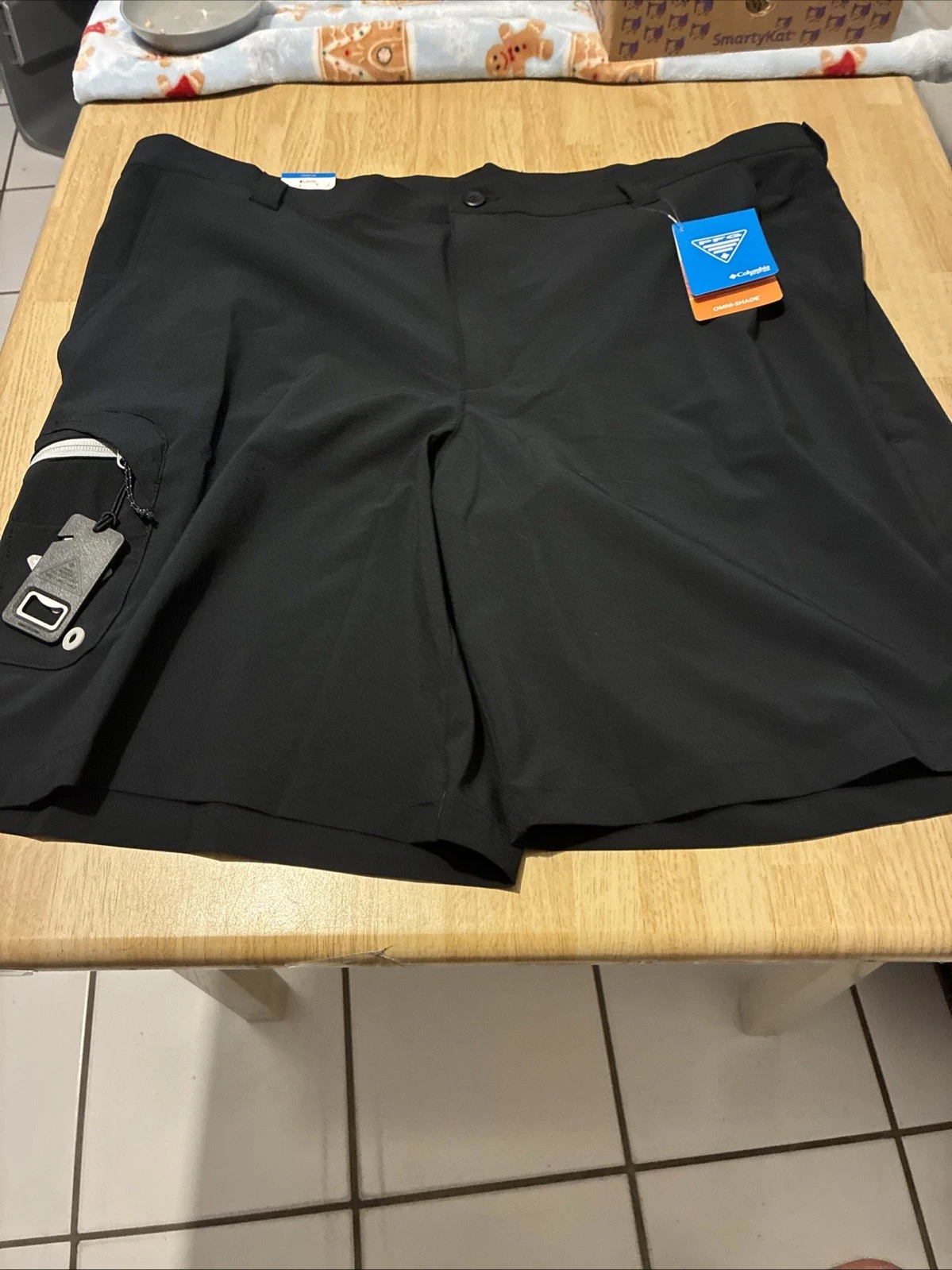 NWT $55 Columbia Terminal Tackle 2 Shorts Men's Black Size 44x10 Bottle Opener
