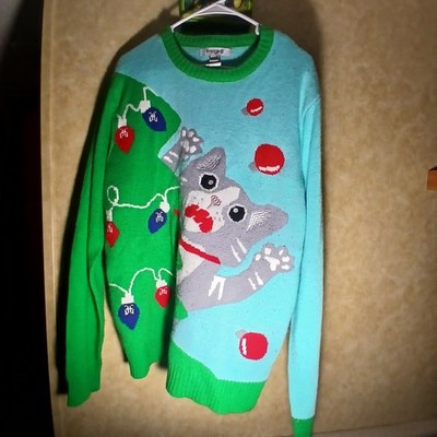 Size XL Imagine8 brand cat-themed Christmas sweater.