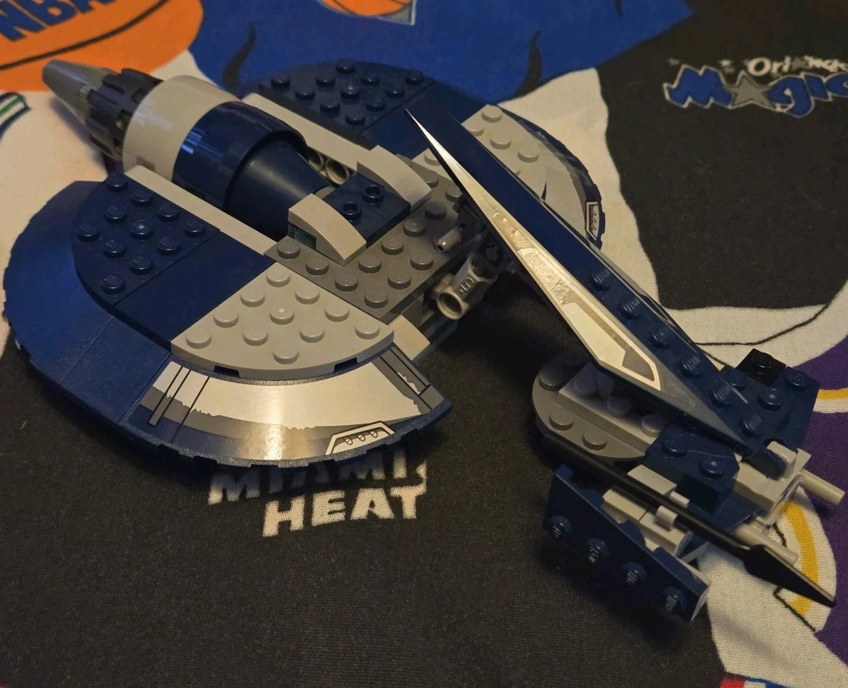 General Grievous' Combat Speeder Box General Grievous LEGO (R