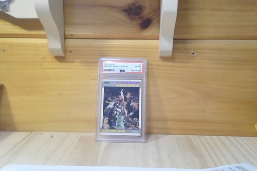 1987 Fleer Basketball Card #1 Kareem Abdul-Jabbar (HOF) PSA 6 EX-MT