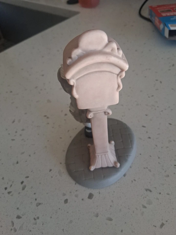 Enesco Pretty As A Picture "Sending Warmest Wishes" Girl With Mailbox  #284424 - Image 4 of 4