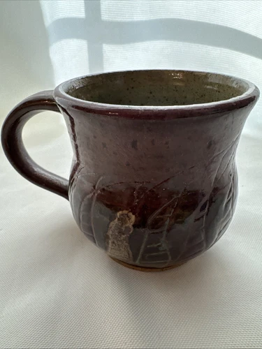 Signed Studio Etched Art Pottery Stoneware Brown Speckled Glaze Coffee Tea Mug