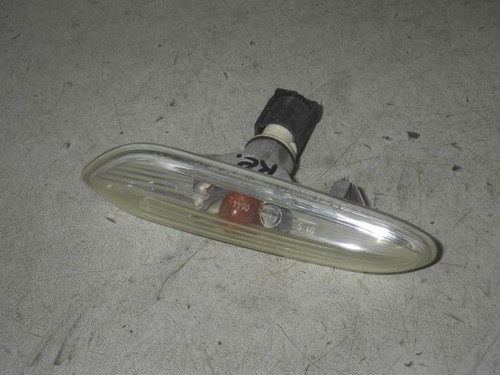 Blinker Kotflügel rechts BMW 5 TOURING (E61) 525D