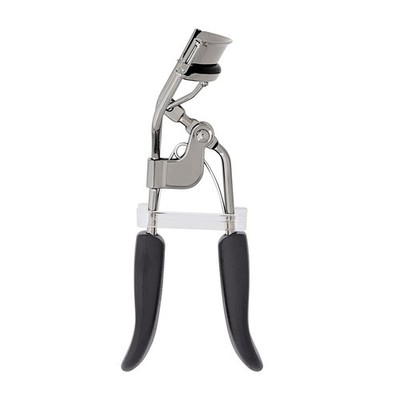 e.l.f. Pro Eyelash Curler - Strong, Contoured, Lifting, Includes Extra Pad