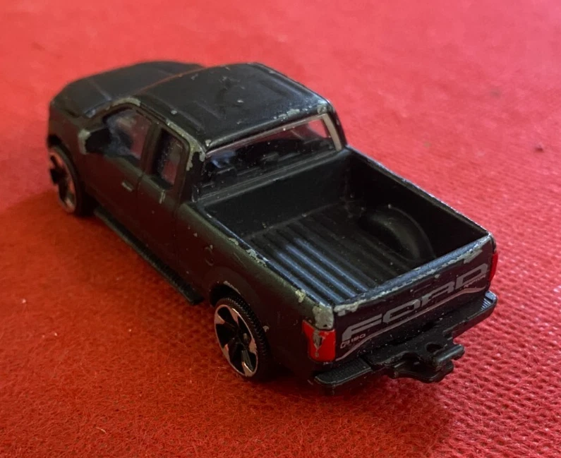 MAJORETTE Pickup FORD F-150 RAPTOR scala 1:72 N° 201C metallo Nero - Immagine 2 di 3