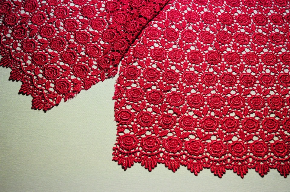 Unotrim 42"  Rose Venice Lace Fabric All Over Both side Scalloped Edge 9 colors - Image 4 of 4