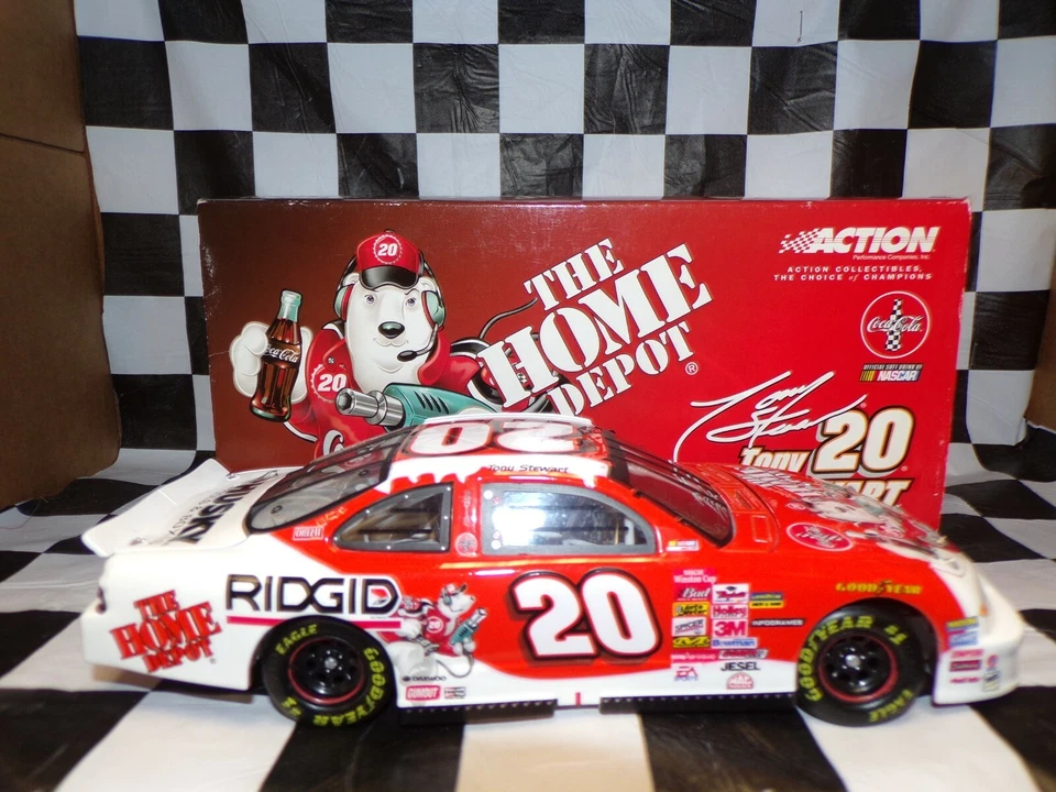 Tony Stewart #20 Casa Depot / Cocacola Orso Polare 2001 Grand Prix 1:24 Action - Immagine 2 di 4