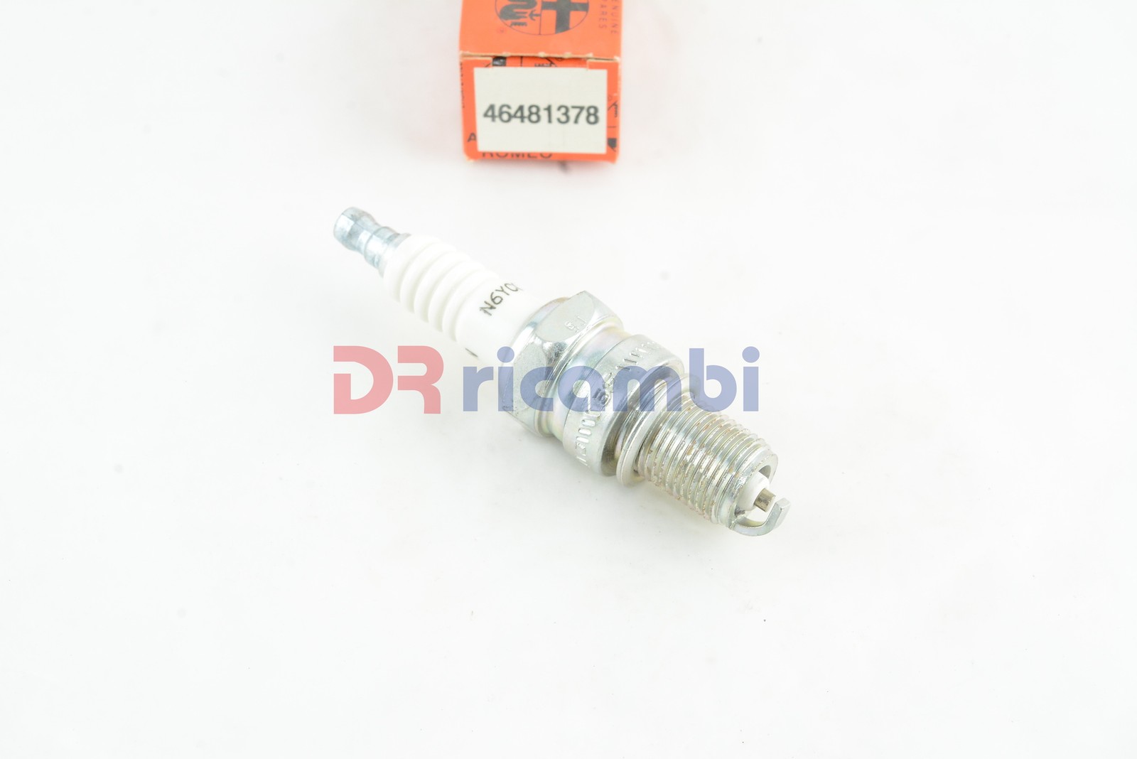 ALFA ROMEO 33 75 145 146 164 G T V Ignition Spark Plug 46481378