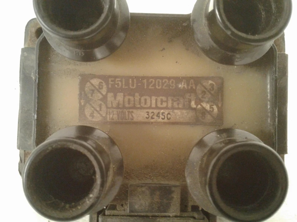 Bobina de encendido usada se adapta a: Ford Thunderbird 1994 8-280 4,6 grado A Foto 2 de 4