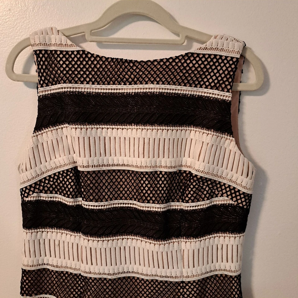 Vestido de fiesta de cóctel sin mangas a rayas negro crema Aidan Mattox para mujer talla 8 Foto 2 de 4