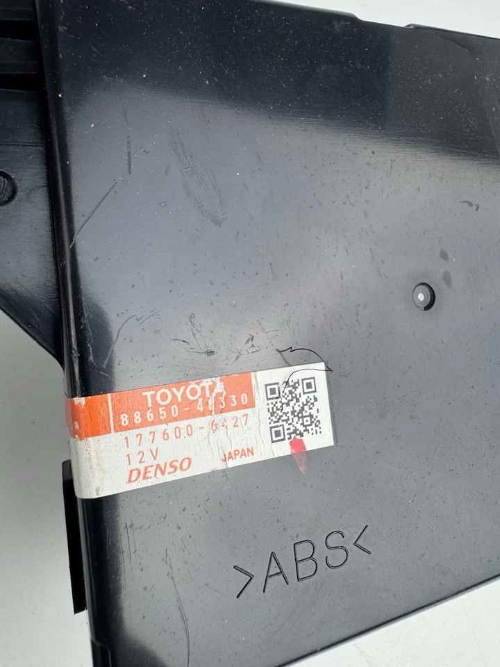 Оригинальный модуль климат-контроля ручной температуры 2008-2010 Toyota Highlander 88650-48330 - Изображение 2 из 4