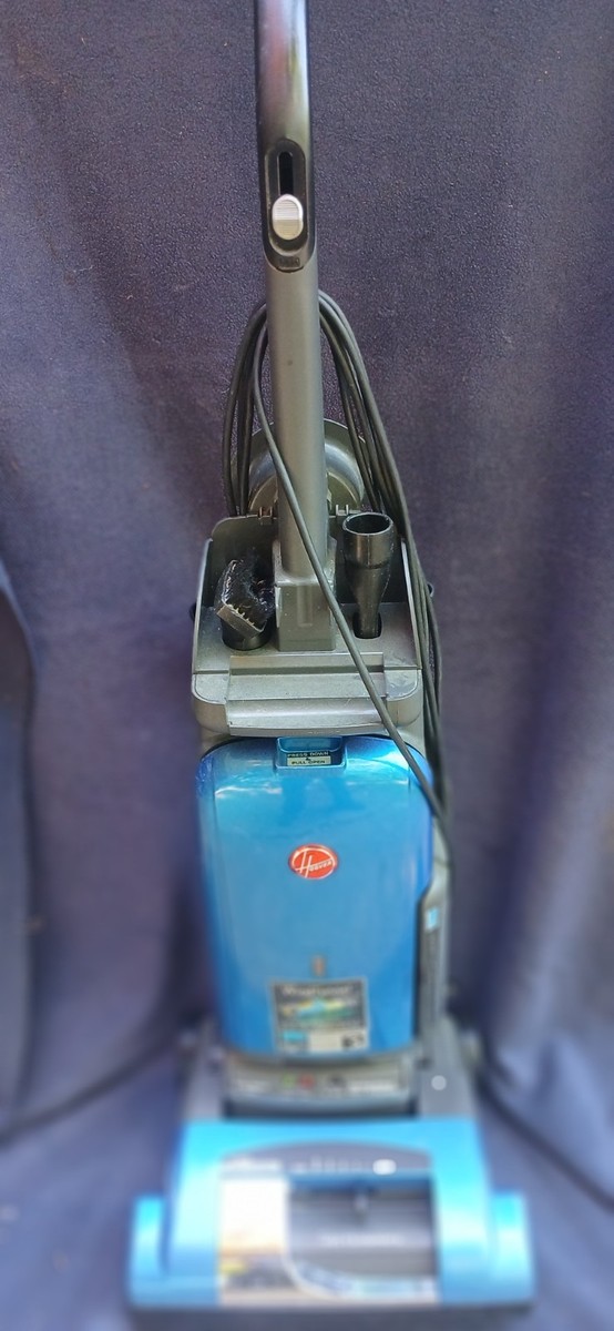 Hoover Supreme Model U5491-900 Windtunnel Blue Upright Vacuum