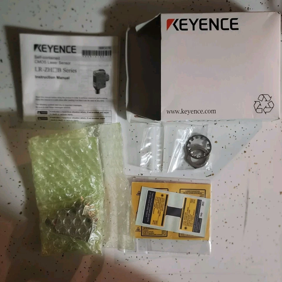 New Keyence LR-ZH490CB Self Contained CMOS Laser Sensor - Image 2 of 3