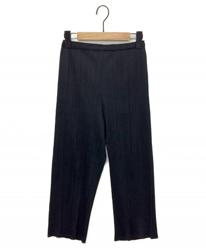 PLEATS PLEASE Pleated Cropped Pants Black Size: 3