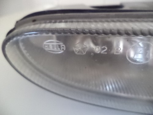 CHRYSLER PT CRUISER 2001-2005 RH FRONT FOG LAMP ASSEMBLY MOPAR 05288796AD USED - Picture 9 of 13