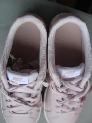 nike court vintage barely rose