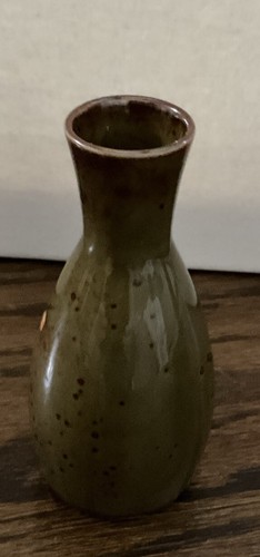 Vintage OMC Ottagirl Small Brown Pottery Ceramic Vase Orange Flowers - Picture 4 of 5