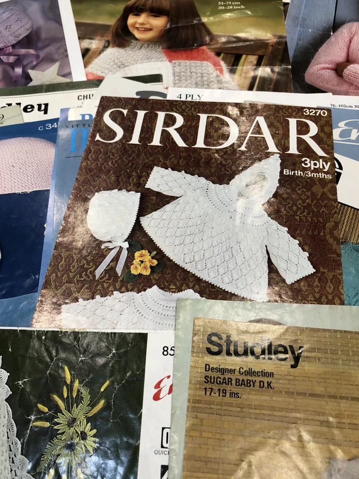 Job lot of Vintage Knitting Patterns x 50 - Image 2 of 4